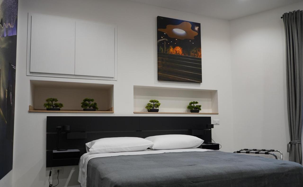 ナポリ Dimora Metro Santacroce Bed & Breakfast エクステリア 写真