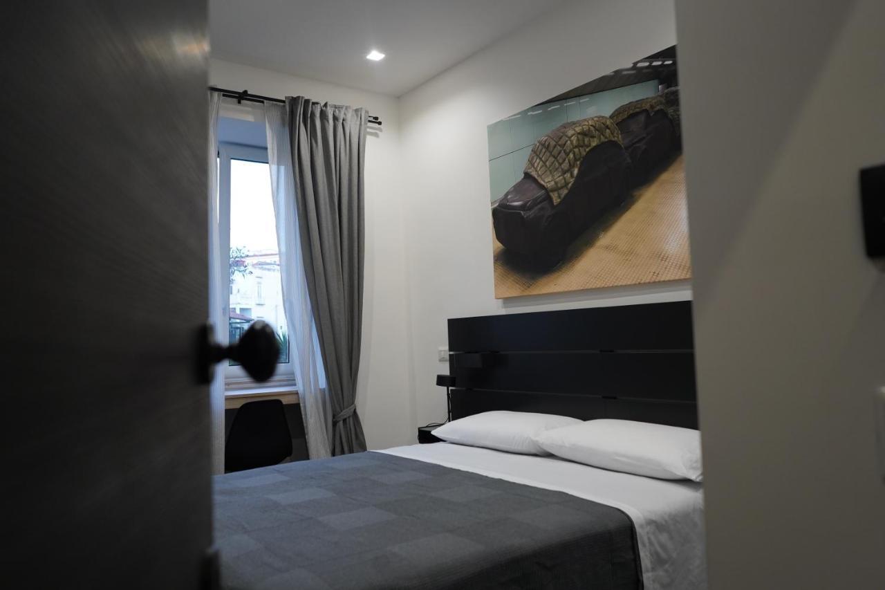 ナポリ Dimora Metro Santacroce Bed & Breakfast エクステリア 写真